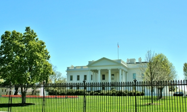 white-house-in-spring